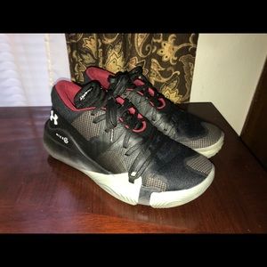 UNDER ARMOUR shoes